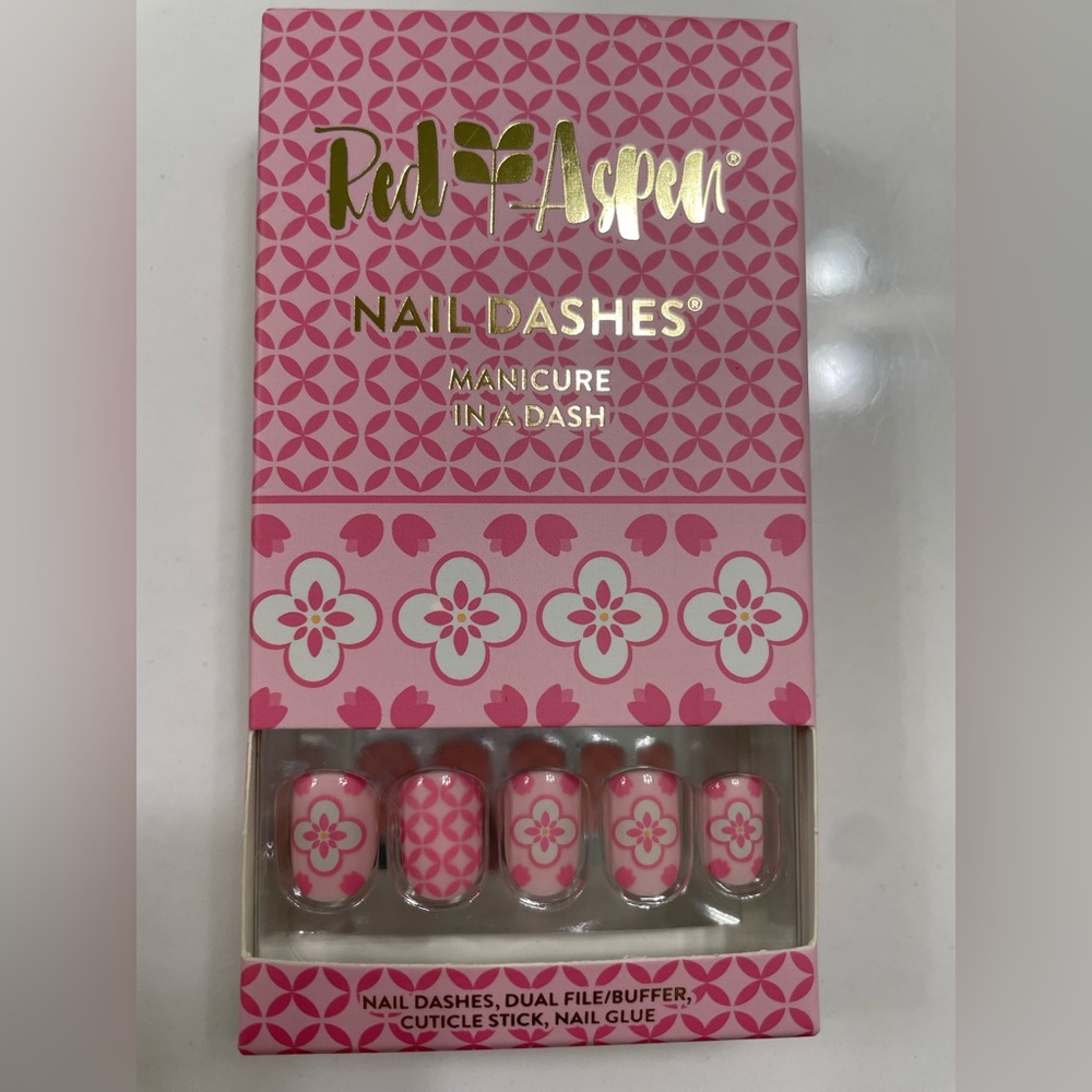 Red Aspen Simlpg Aya Nail Dashes. New.